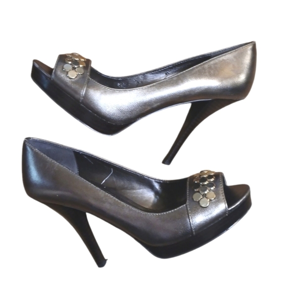 Calvin Klein Caleigh Metallic Leather Peep Toe Pumps Silver Platform Hee… - Picture 12 of 12